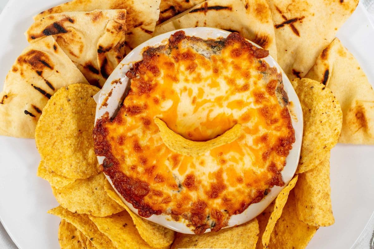 Spinach, Artichoke, and Cheddar Dip