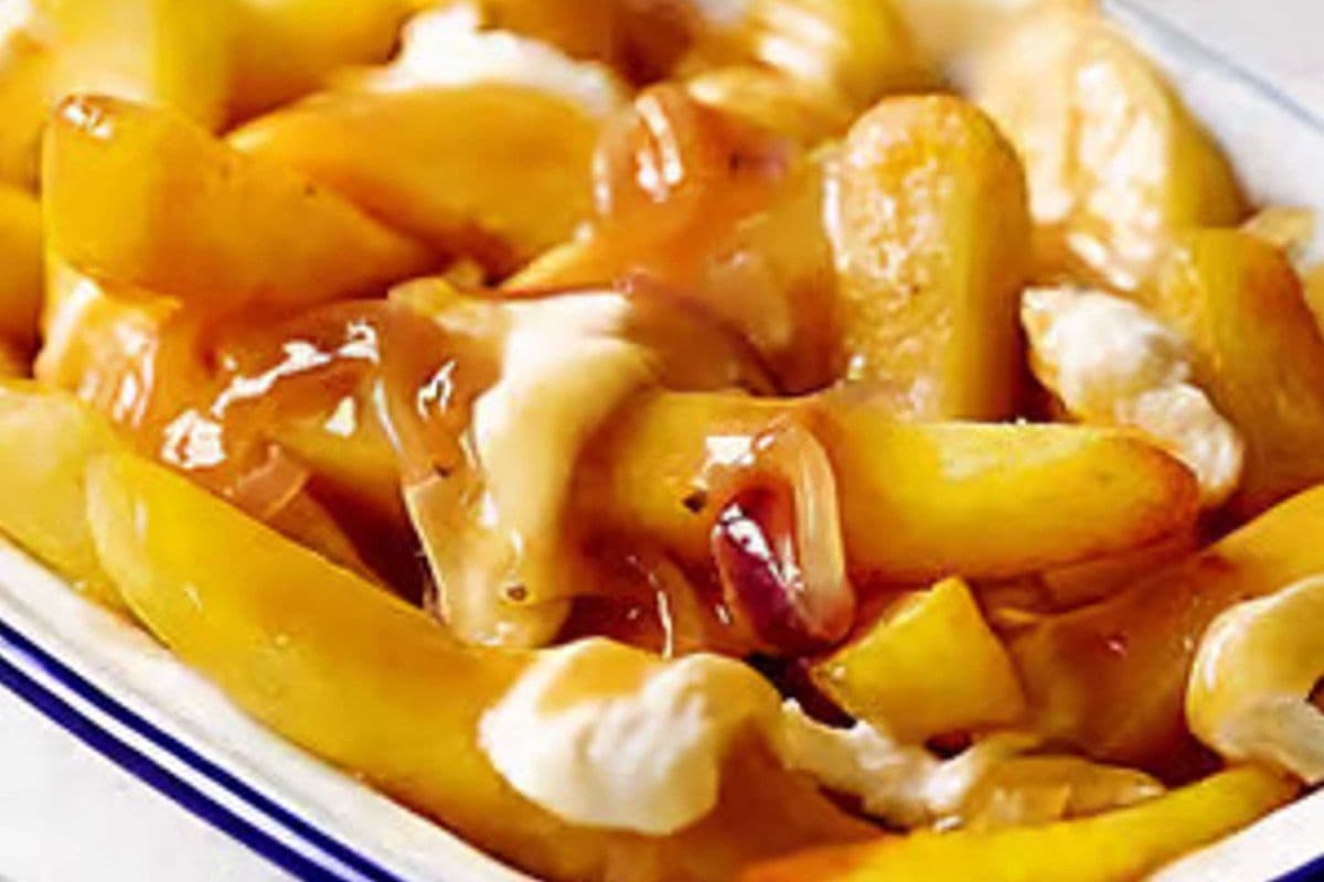 Traditional Poutine