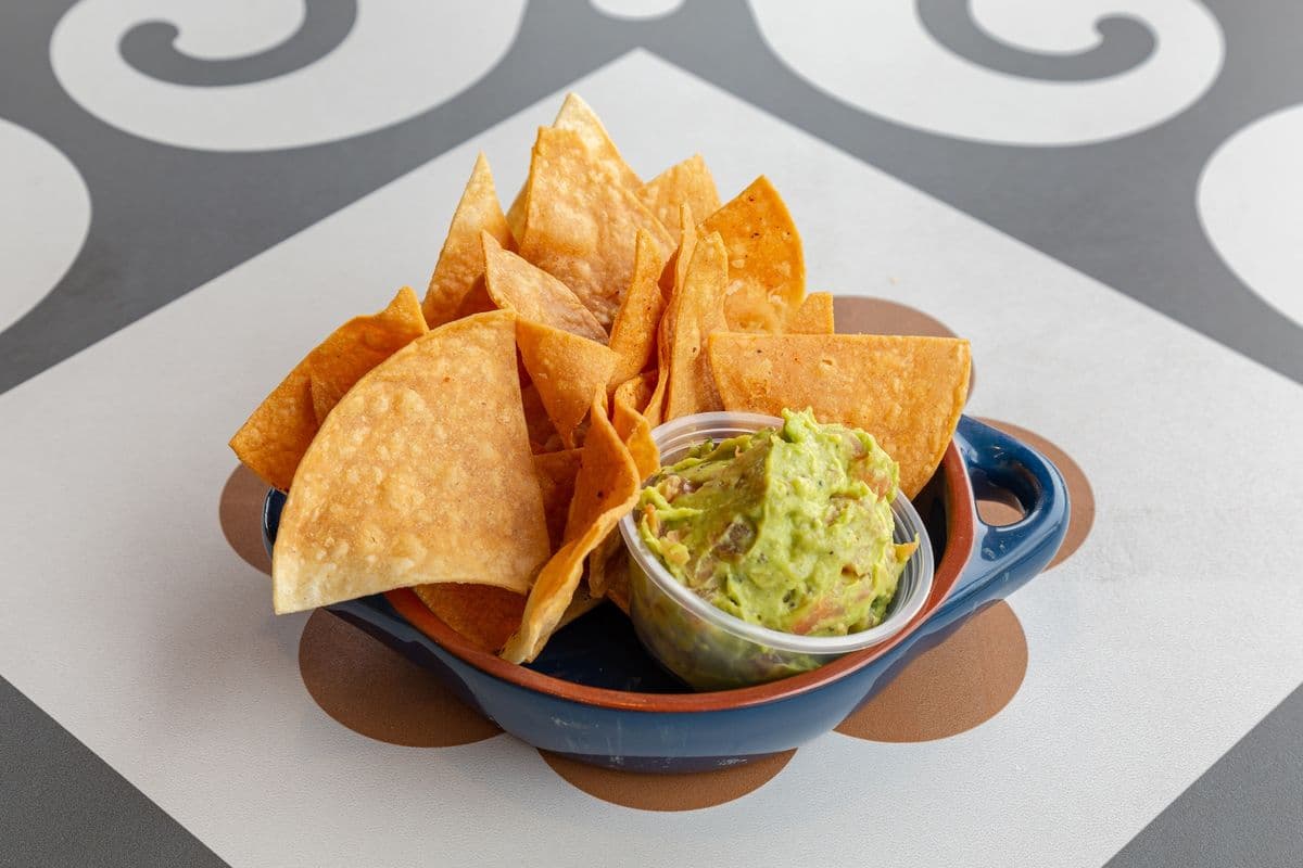 Chips with Guacamole