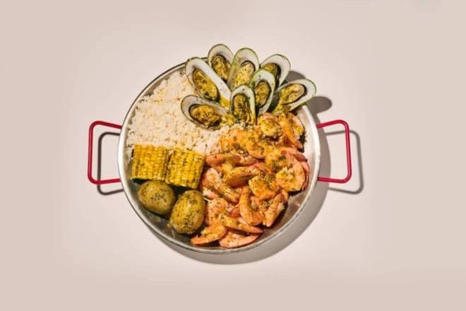Shrimps and Mussels Bucket