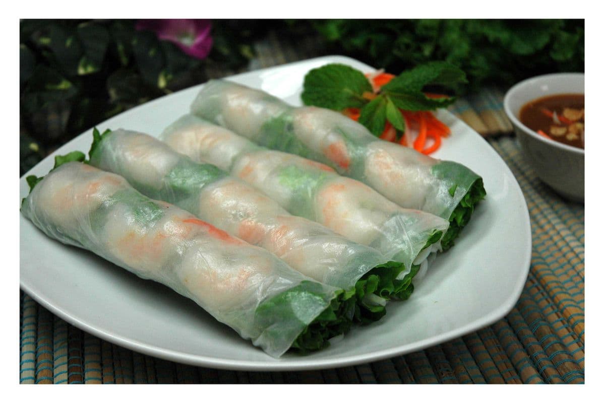 106. Fresh Rolls with Shrimp