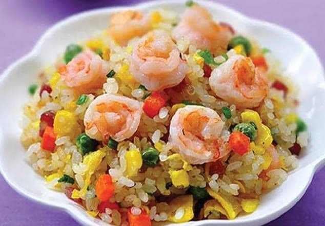 79. Yeung Chow Fried Rice (28oz)