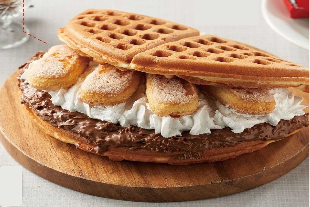 Nutella & Cookie Waffle