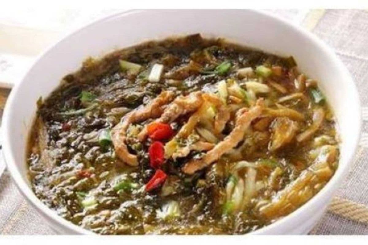 D5. Pickled Mustard & Ground Pork Noodle Soup