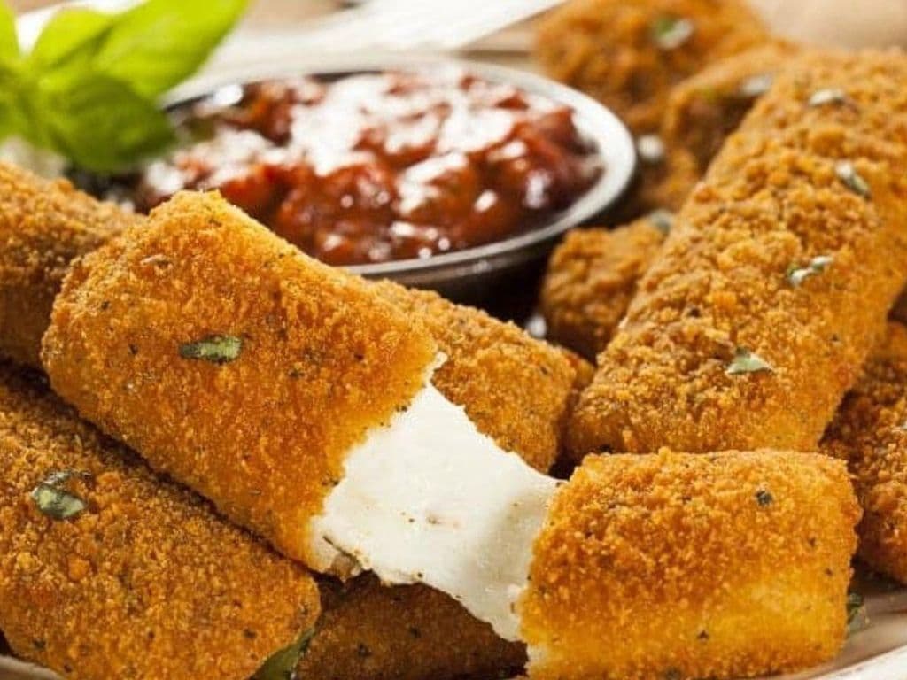 Entrée Bâtonnets de Fromag (4) / Cheese Sticks