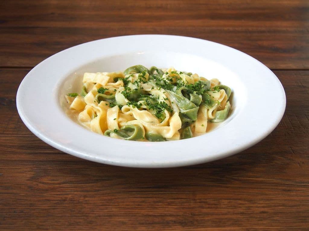 Fettuccine Alfredo