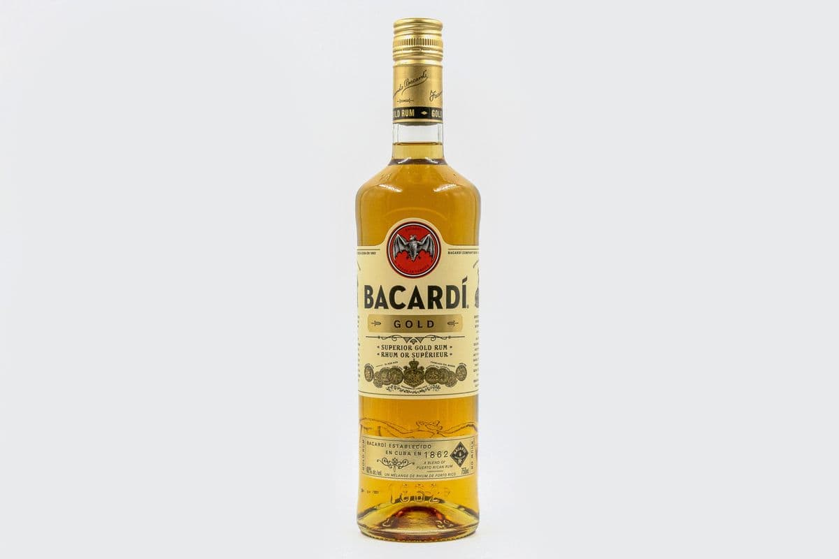 Bacardi Gold Rum (1 x 750 ml)