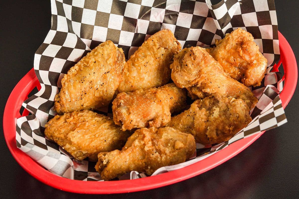 Chicken Wings (Eight Pieces)