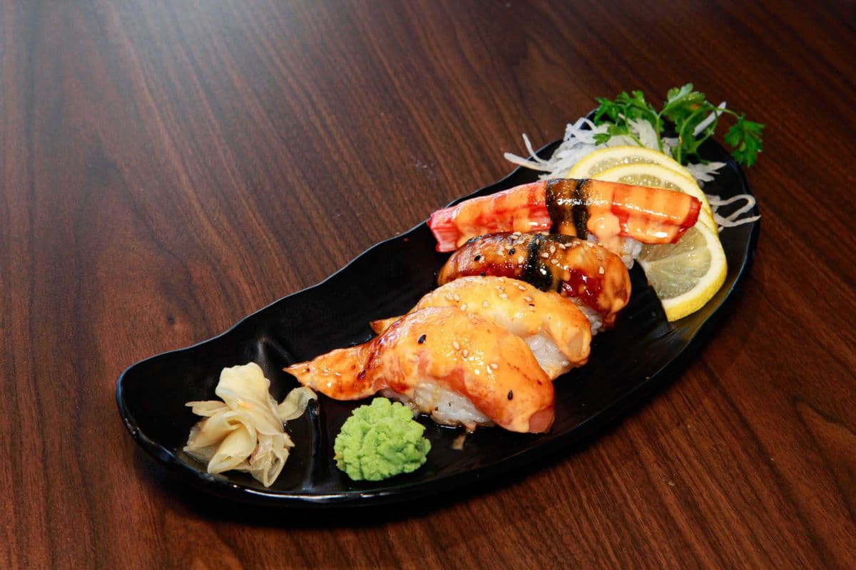 ♥ Mixed Torched Sushi (4pcs) (BOGO) (4 pieces)