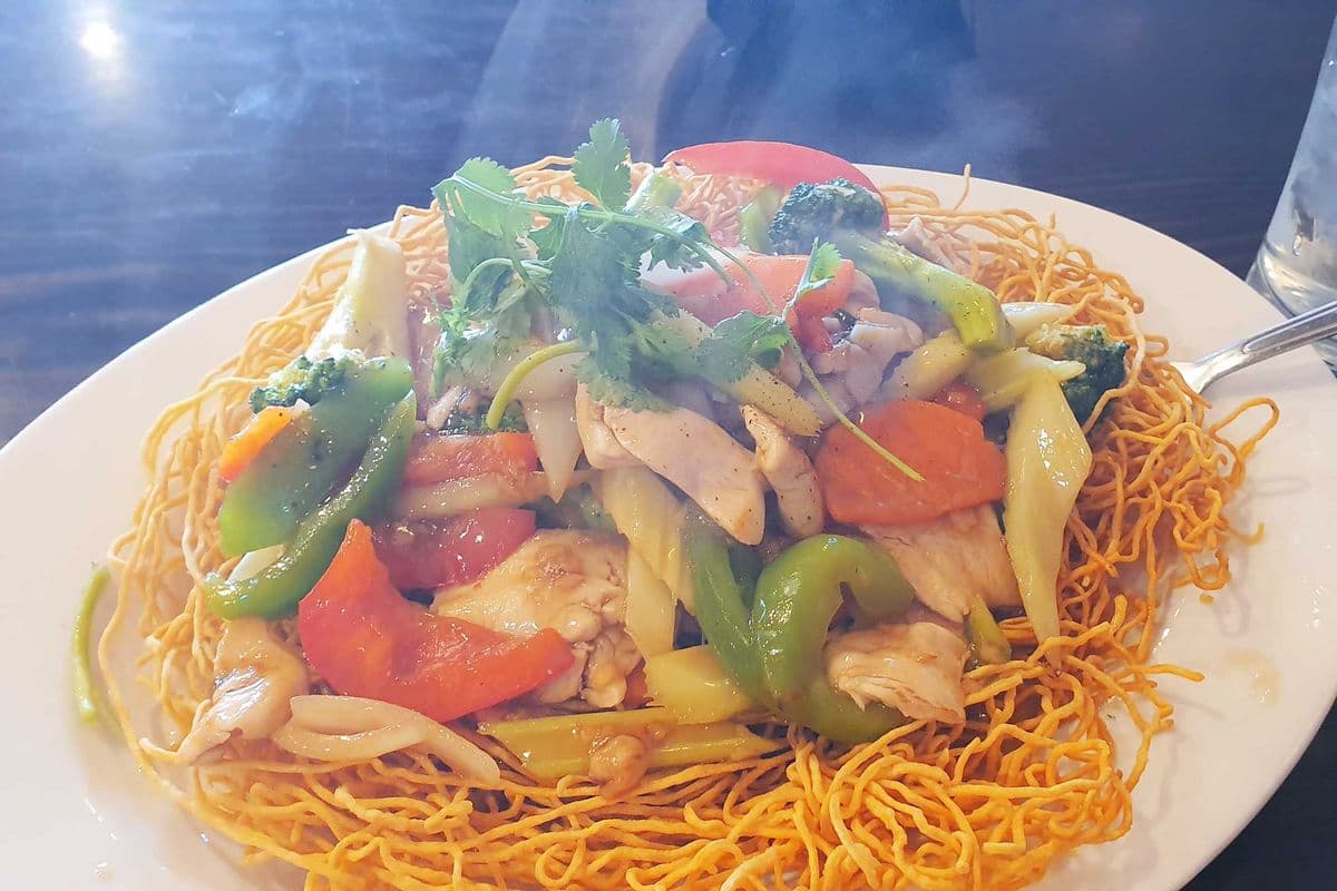 49. Chicken and Vegetables Chow Mein (Mi Xao Don Thit Ga)