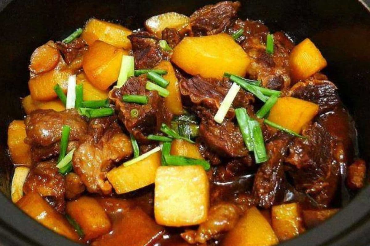 Braised Beef Brisket with Potato (土豆炖牛腩)