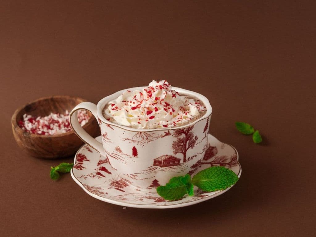 CHOCOLAT CHAUD À LA MENTHE