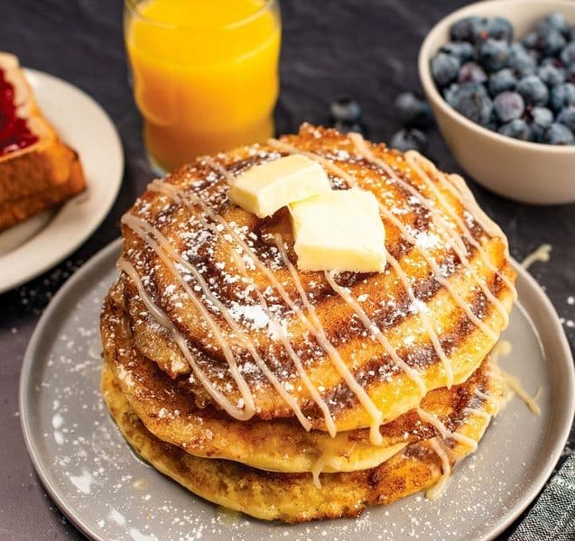 CINNAMON SWIRL PANCAKES