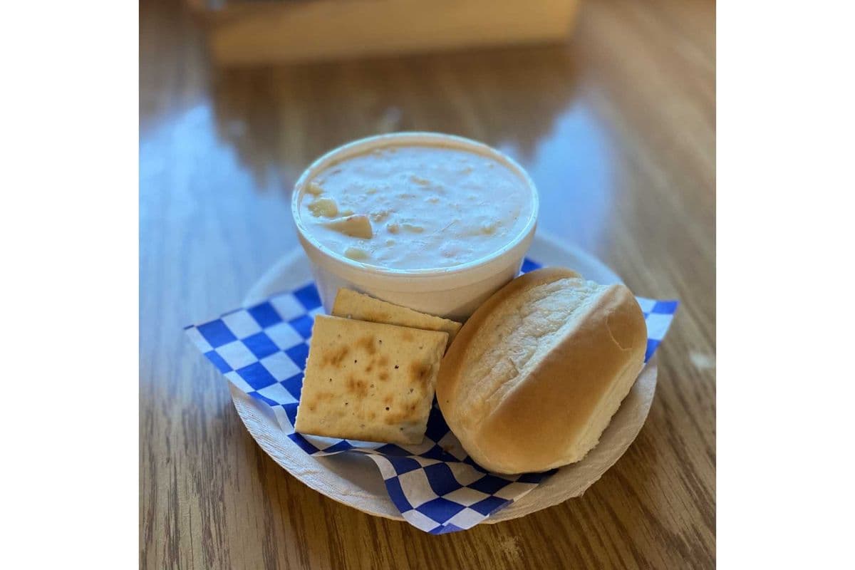 Seafood Chowder and Roll