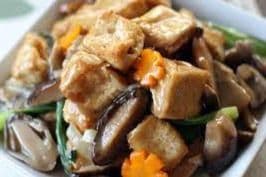Assorted Mushroom with Tofu 雜菌豆腐