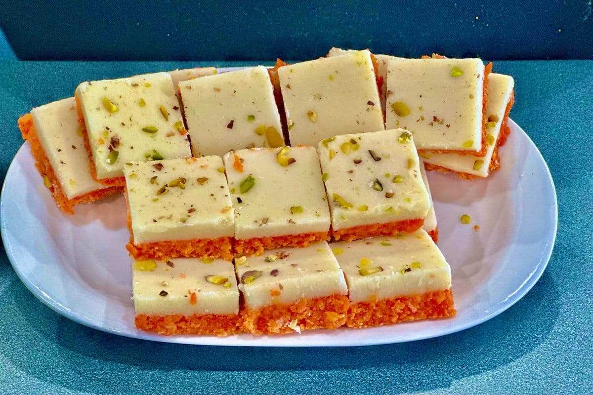 GAJRELLA KHOYA BUFRI (1 LB)