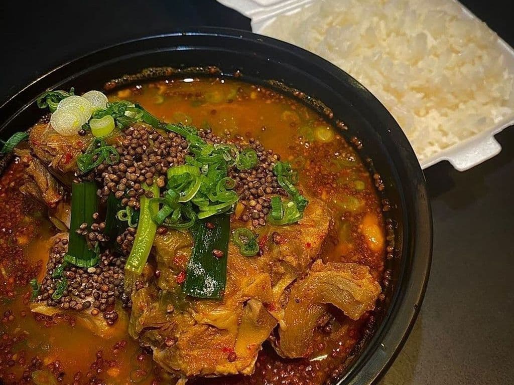 Gamjatang (Pork bone soup)