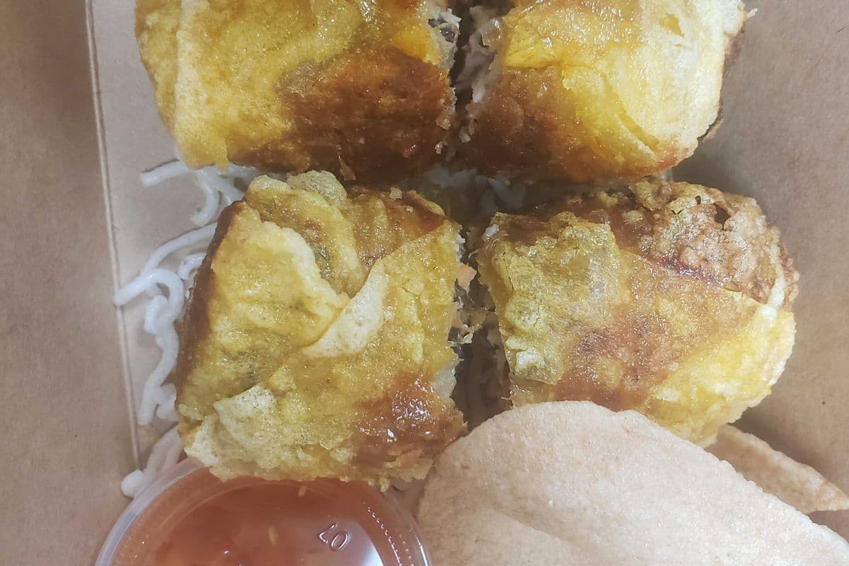 A2. Vietnamese Spring Rolls (2 Pcs)