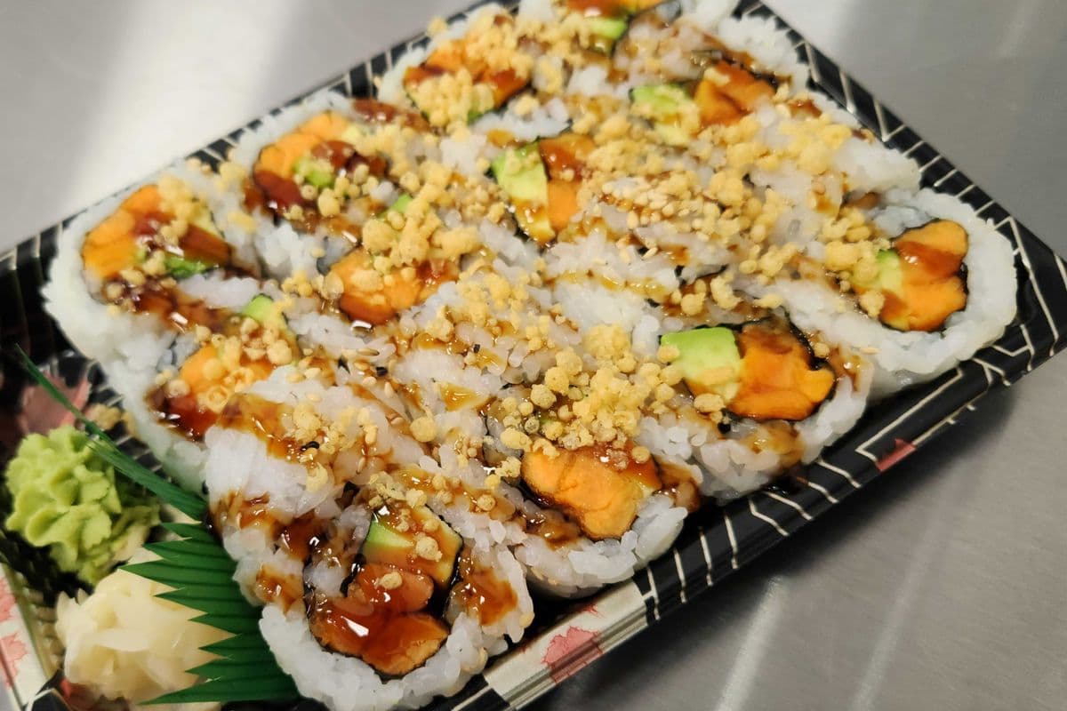 B5. Sweet Potato Roll (16 pcs)