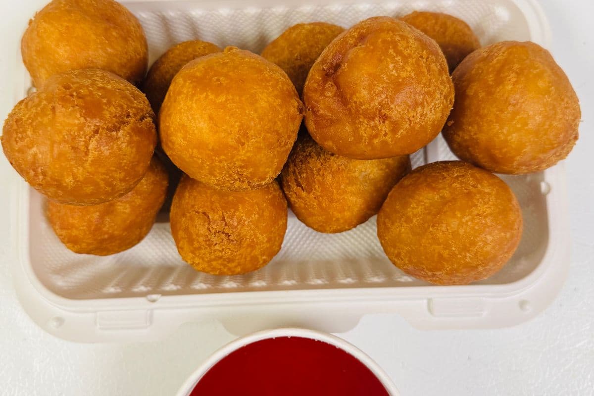 Sweet and Sour Chicken Balls (12 pcs)