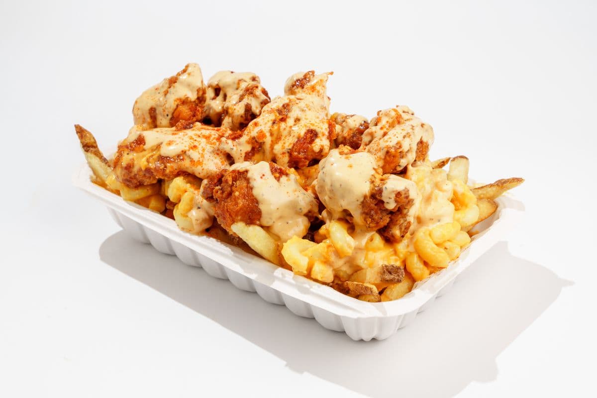 Loaded Hot Mac & Fries