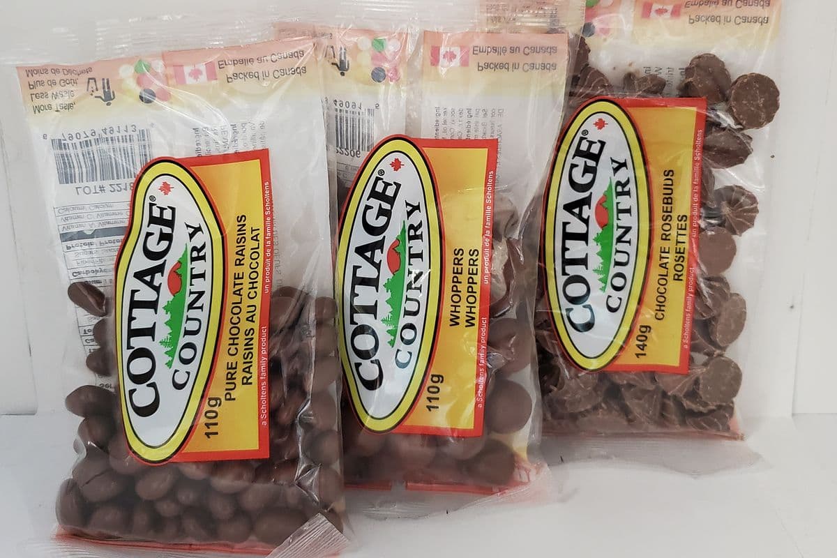 Cottage Country Chocolate Candy (Assorted Flavors)