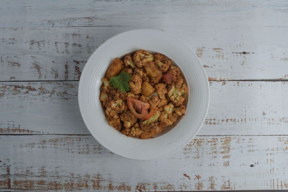 Vegetarian Aloo Gobi(Potatoes and Cauliflower)