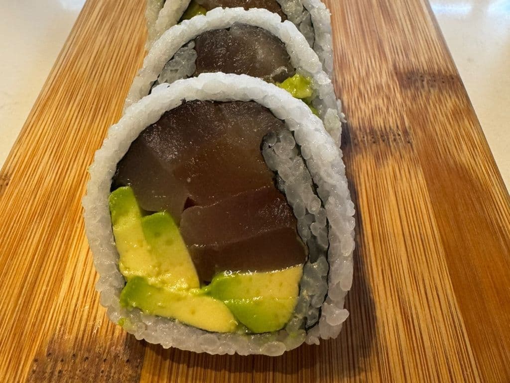 Tuna & Avocado Roll