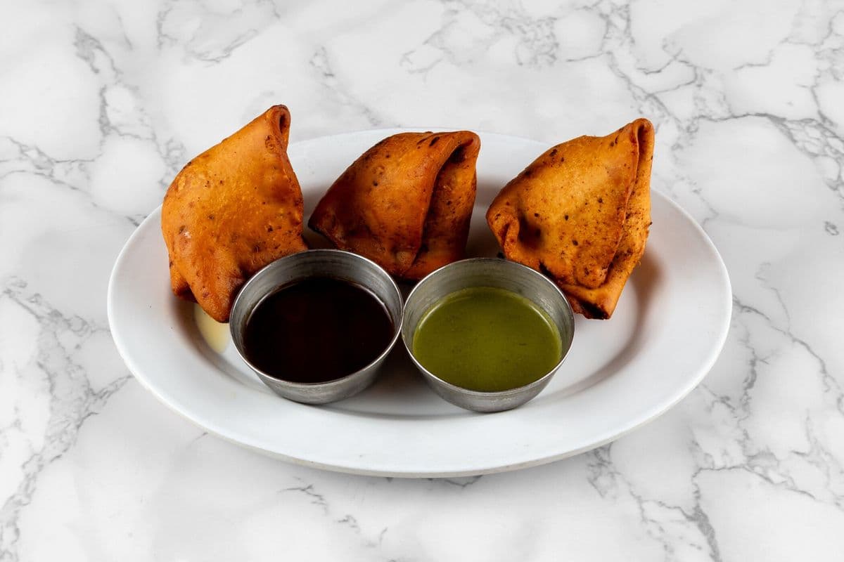 Paneer Tikka Samosa