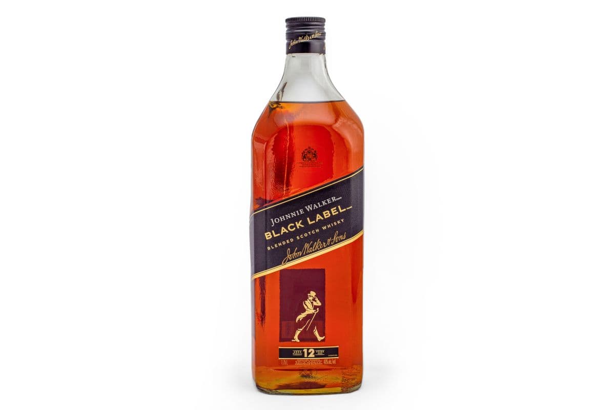 Johnnie Walker Black Label (1.75 L) (1 x 1.75 ML)