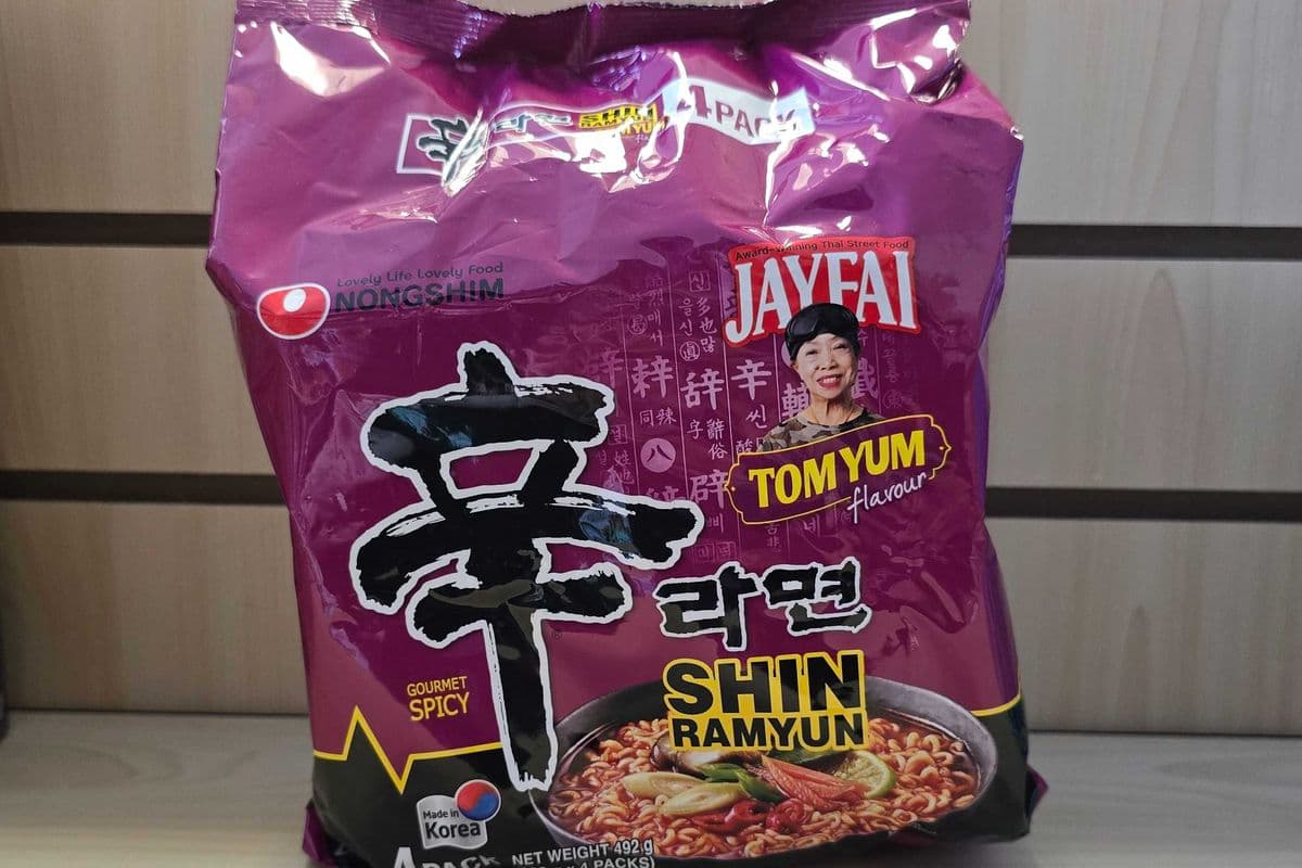 NONGSHIM Tomyum Flavour Ramen (4 Packs)