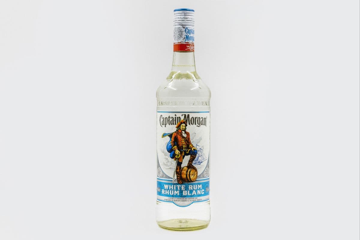 Captain Morgan White (1 x 750 ml)