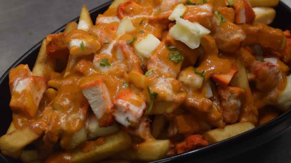 Butter Chicken Poutine