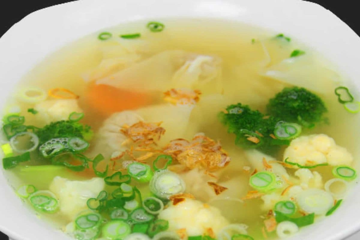 60. Wonton and Egg Noodles in Chicken Soup