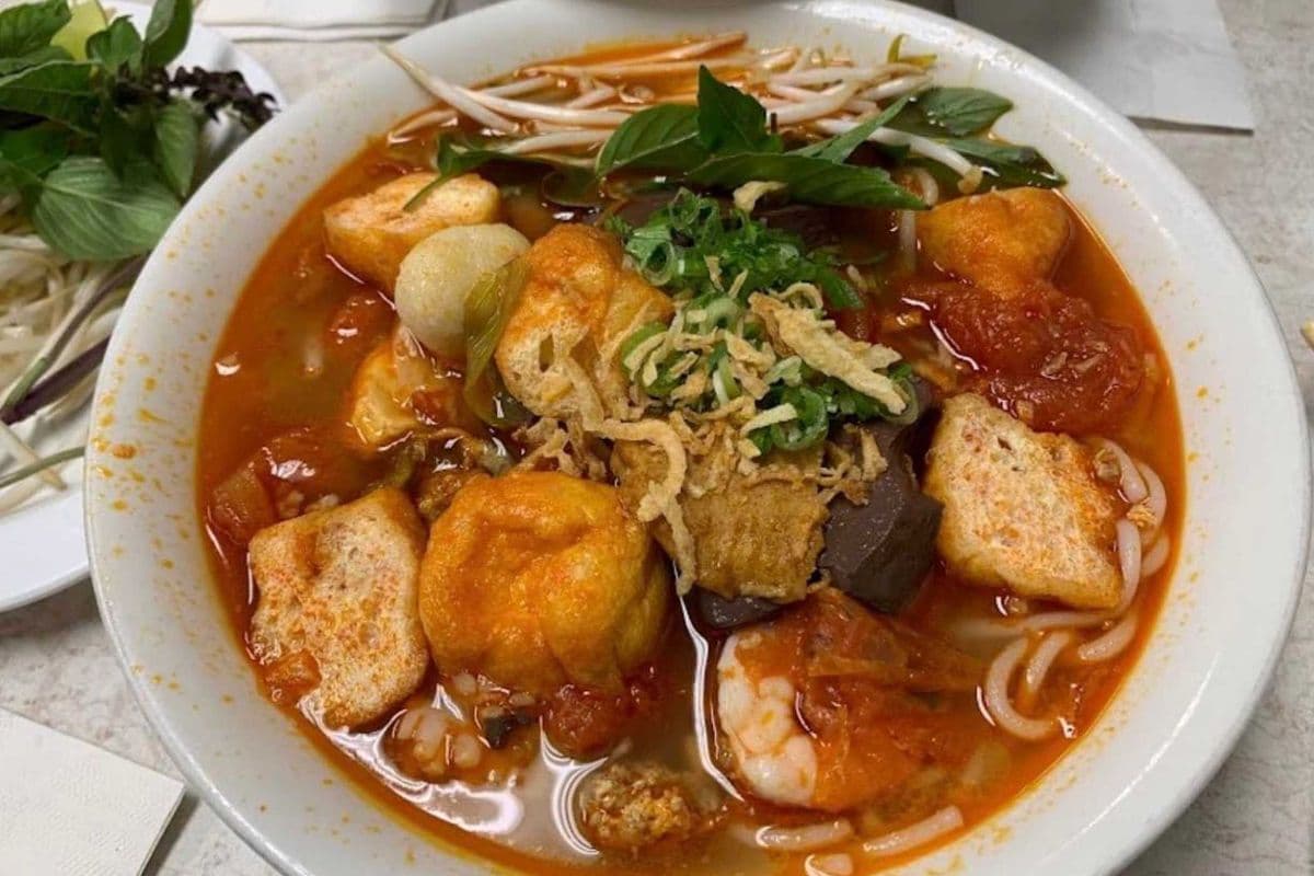 20. Special Crab Soup with Vermicelli