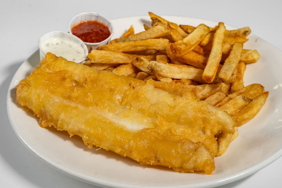 Cod (6 oz) and Chips