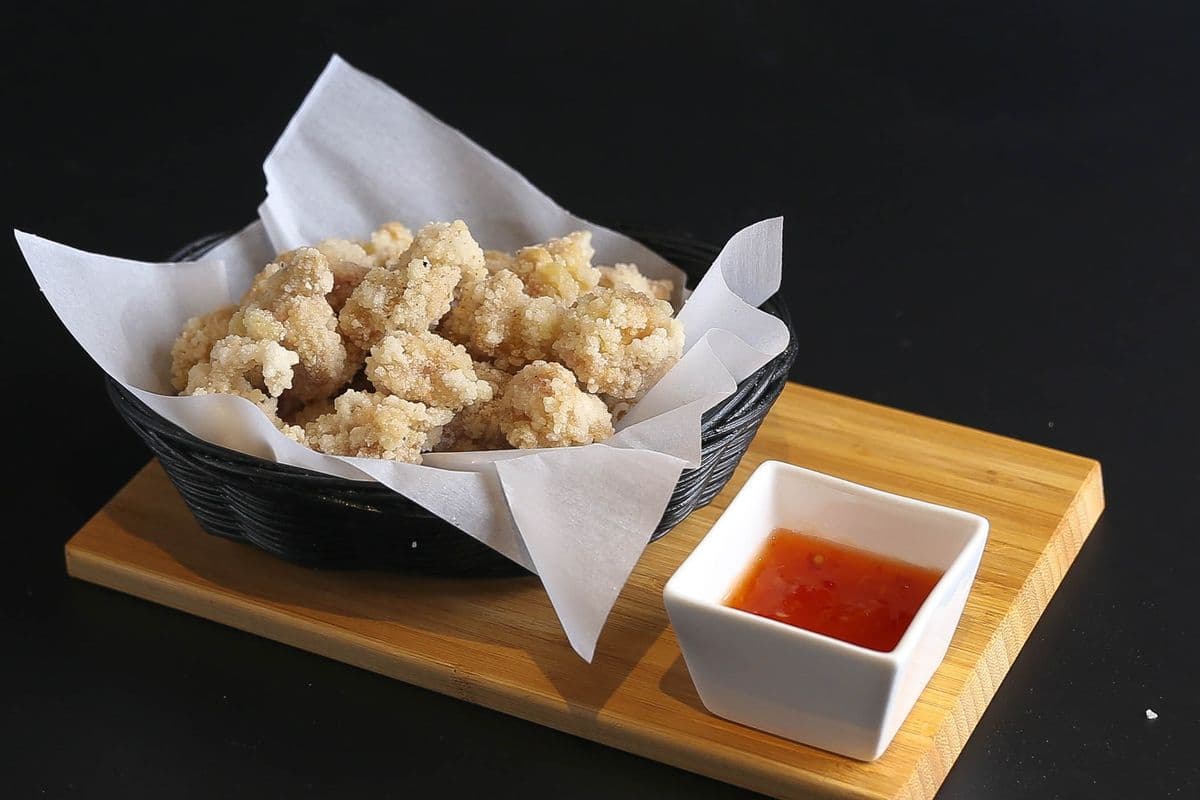 Deep Fried Popcorn Chicken Cartilages 酥炸五香雞軟骨