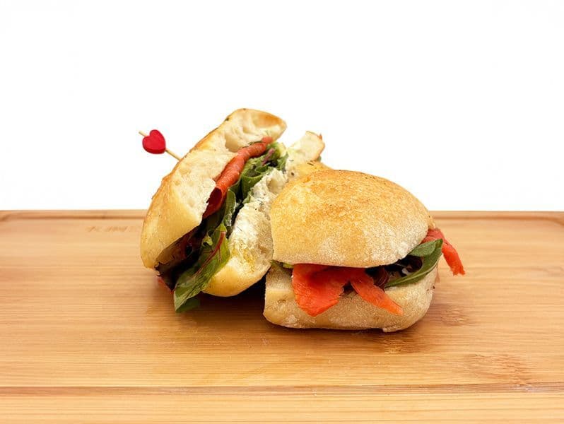 Smoked Salmon & Avocado Sandwich 烟熏三文鱼牛油果三明治