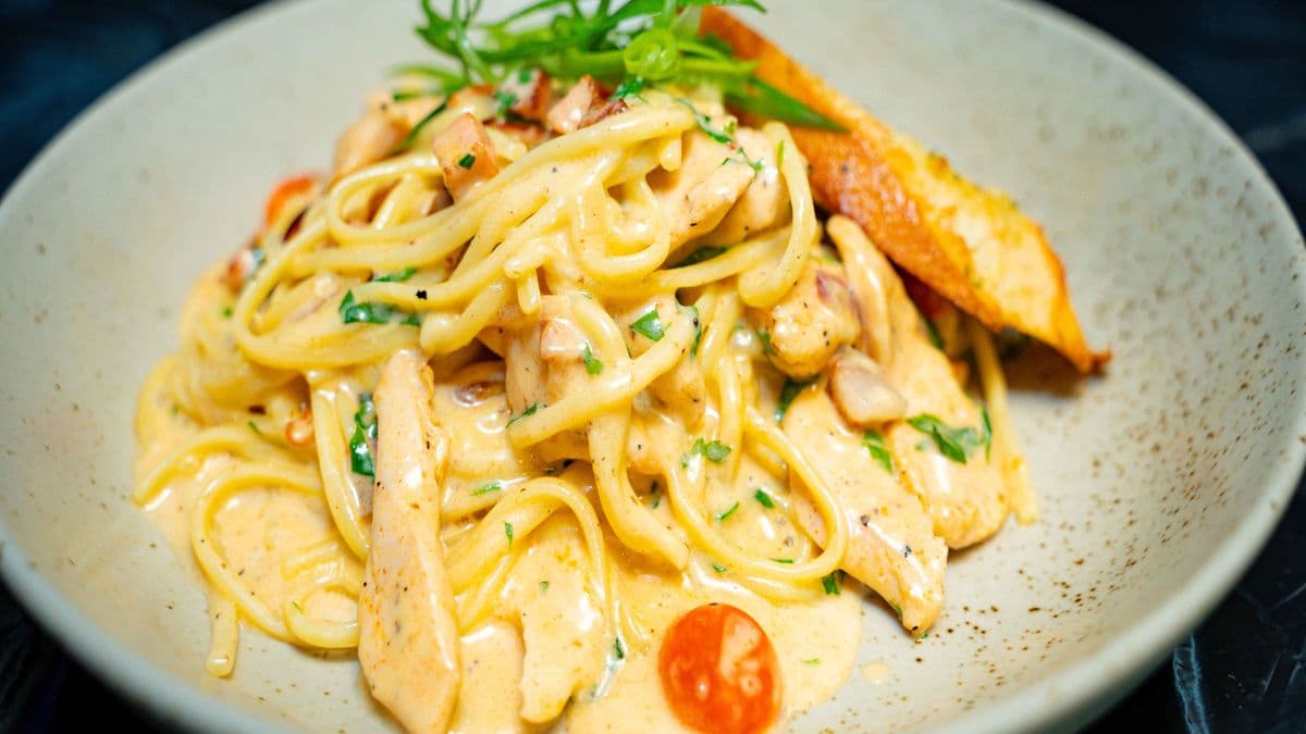 Chicken Carbonara Pasta
