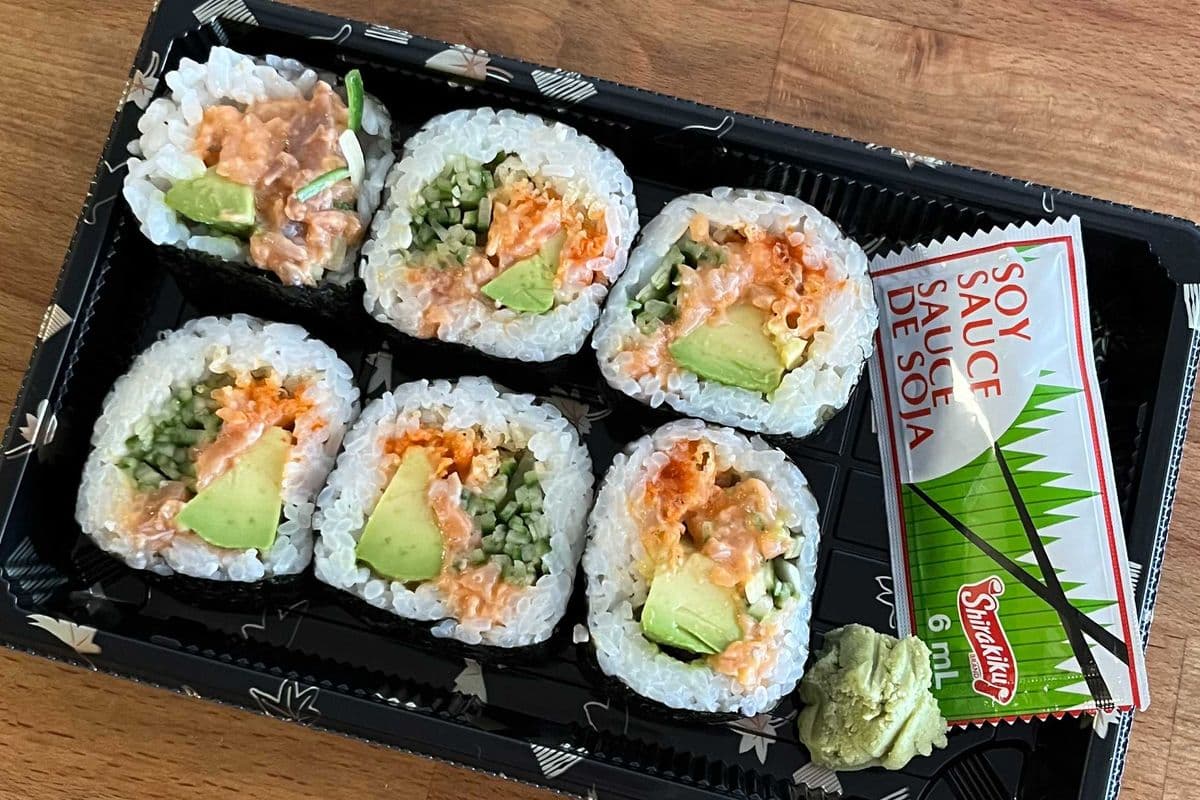 Salmom Bakudan (6pc)