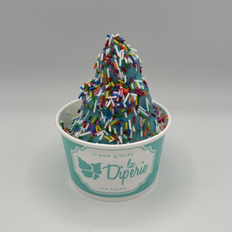 Crème Glacée Molle Trempée et Garnie (LIVRAISON) / Dipped and Topped Soft Serve Ice Cream (DELIVERY)