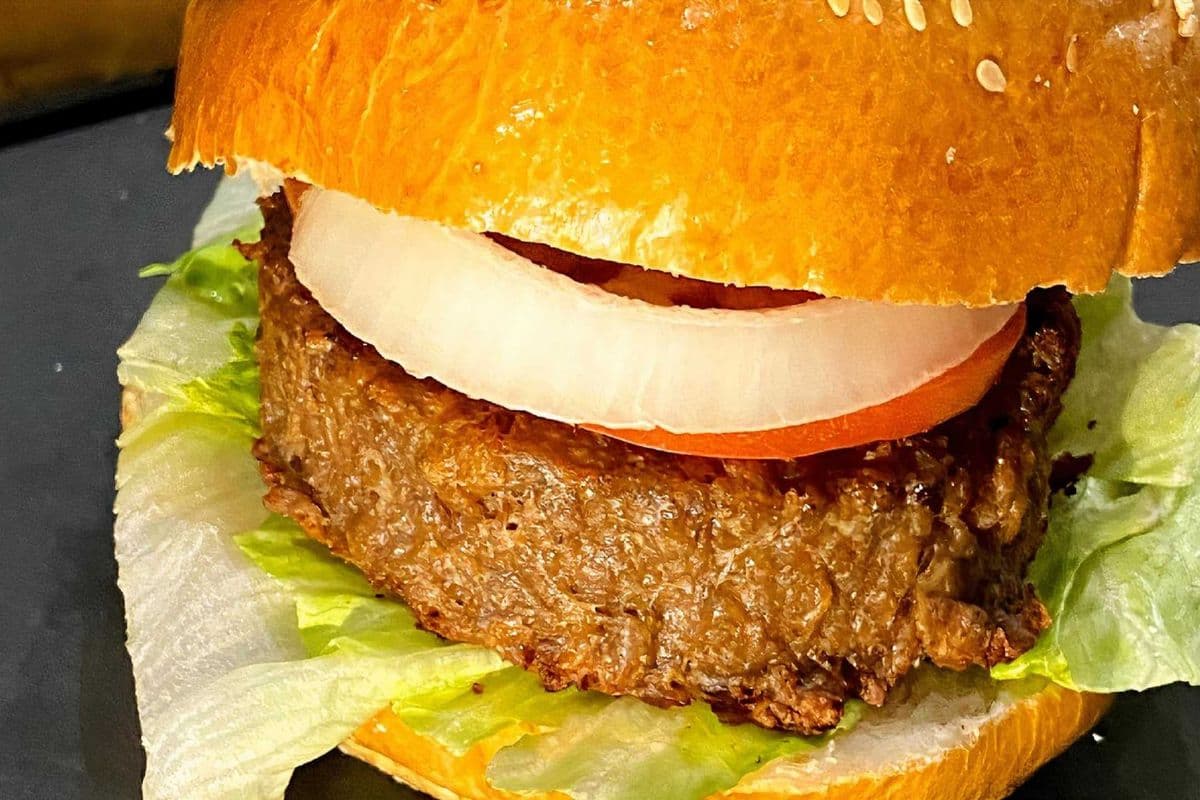 Yonge St. Burger (Beyond)