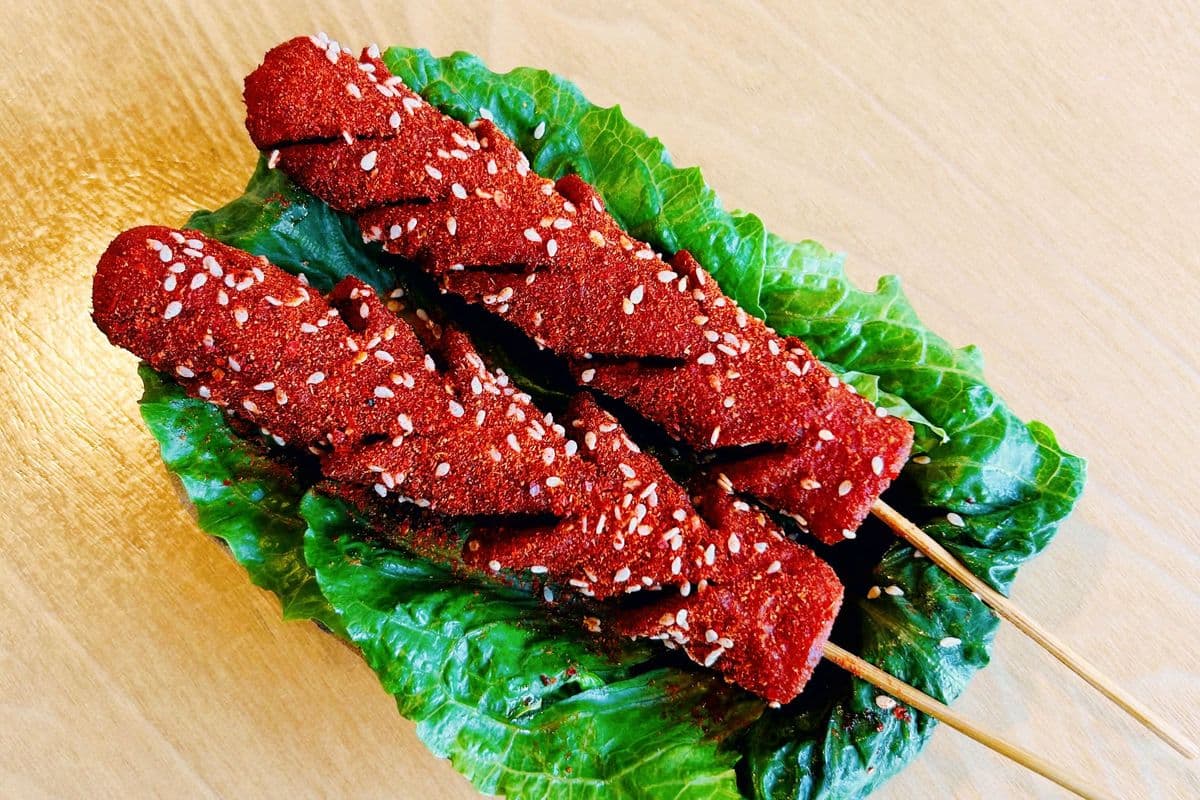 Fried Pork Sausage Skewers (2pcs) 炸火腿肠