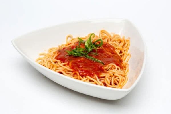 Pâtes à la sauce aux tomates / Tomato Sauce Pasta