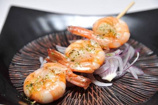 S13. Garlic Prawn  / S13. 蒜味烤大虾