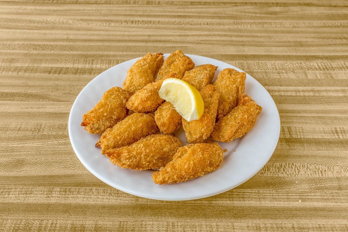 Breaded Jumbo Shrimp with Sliced Lemon