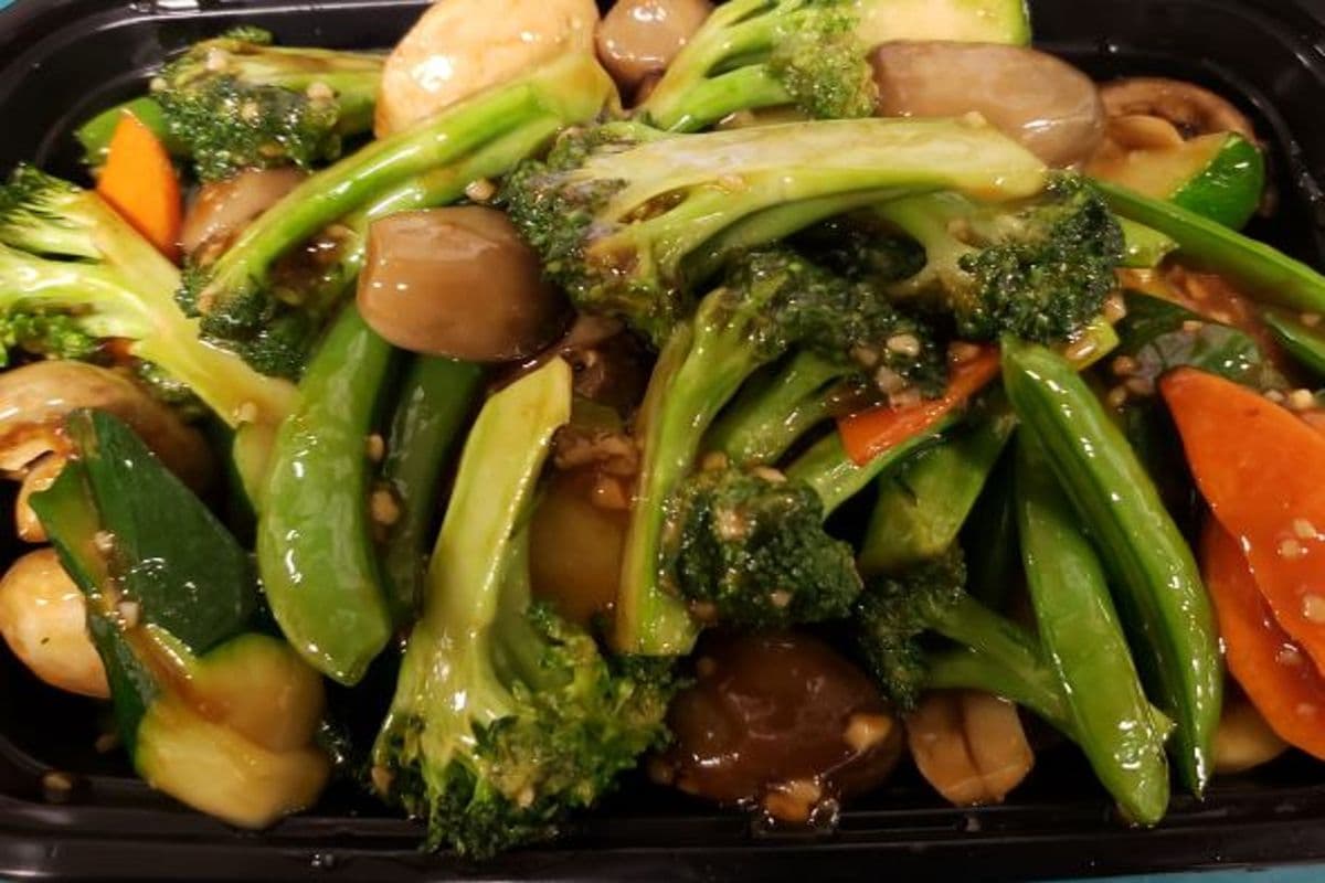 58. 3 Kinds of Mushrooms and Mixed Greens