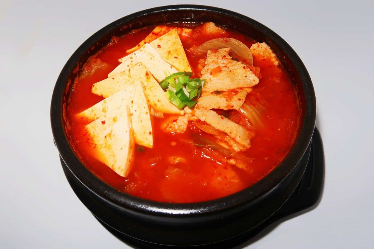 Kimchi Stew (김치찌개)
