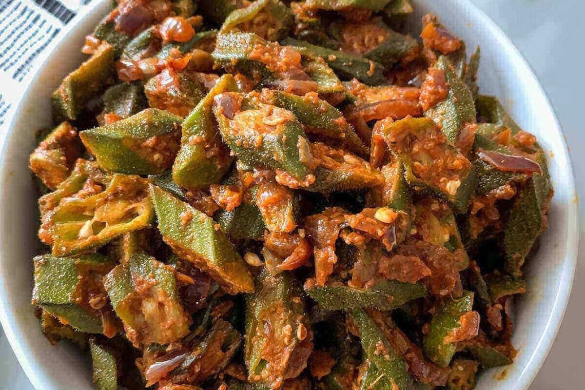 Bhindi Chicken