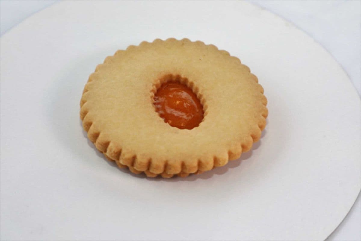 Apricot Shortbread (1 pc)